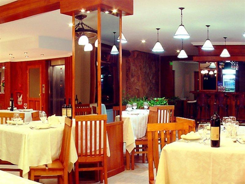 Costa Ushuaia Hotel Bagian luar foto
